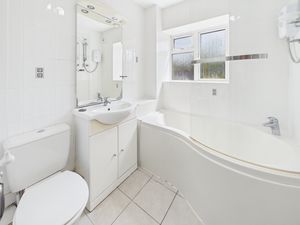 BATHROOM- click for photo gallery